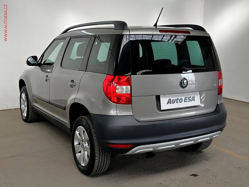 Škoda Yeti (2011) 1.2 TSi, Ambition, panor - fotka 6 z 15