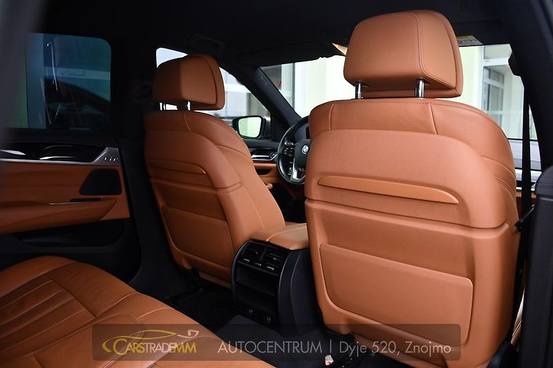 BMW Řada 6 640xd GT Luxury HUD H/K ČR - fotka 17 z 55