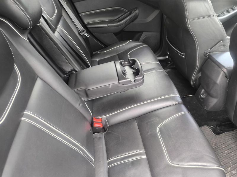 Ford Focus 2.0TDCI103KW,MAX VÝBAVA,KRÁSNÝ - fotka 9 z 27
