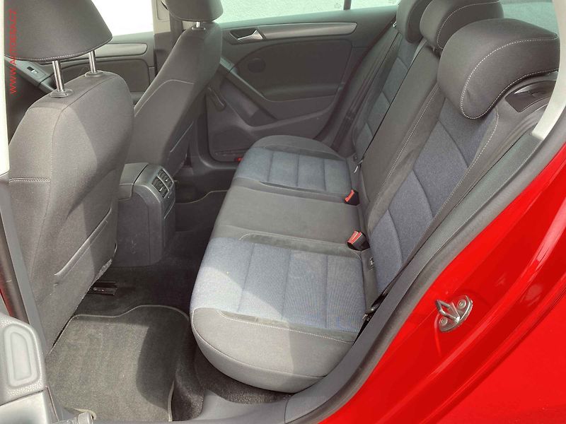 Volkswagen Golf (2011) 1.2 TSi, Style, +ALU - fotka 10 z 15