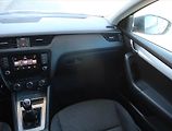 Škoda Octavia (2013) 1.4 TSI, Xenony, Tempomat - náhled 8