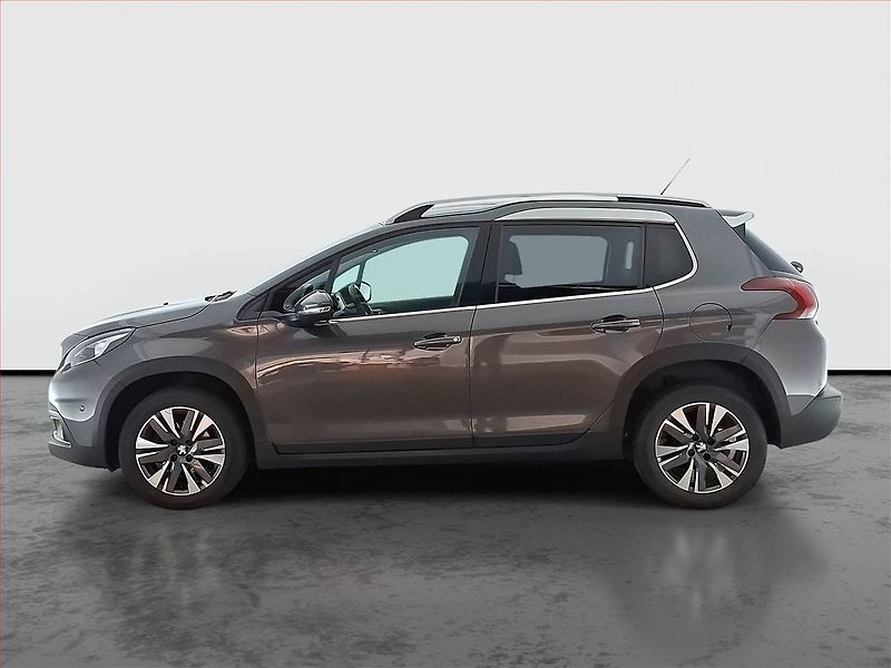 Peugeot 2008 (2018) 1.2 PureTech, Automat, Kůže - fotka 3 z 19