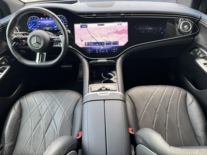 Mercedes-Benz EQE 500 4MATIC SUV - fotka 24 z 36