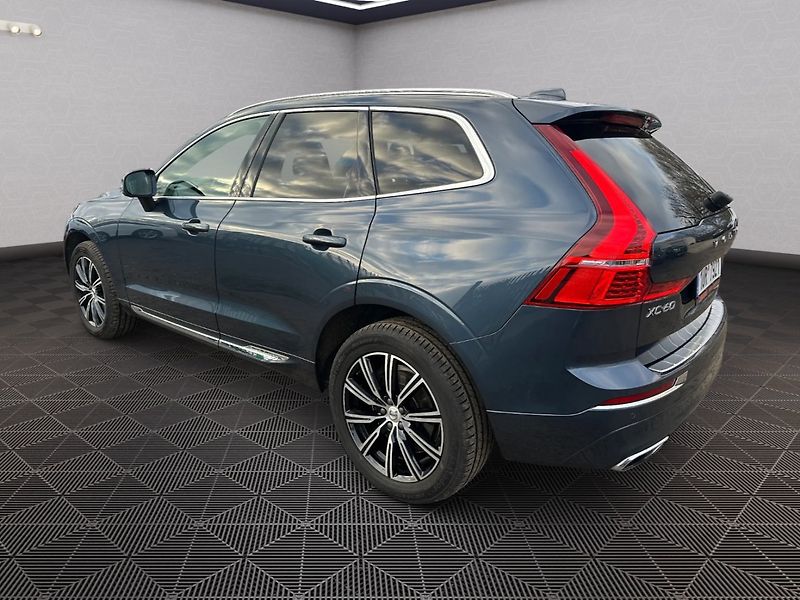 Volvo XC60 D4 140Kw AWD - fotka 5 z 23