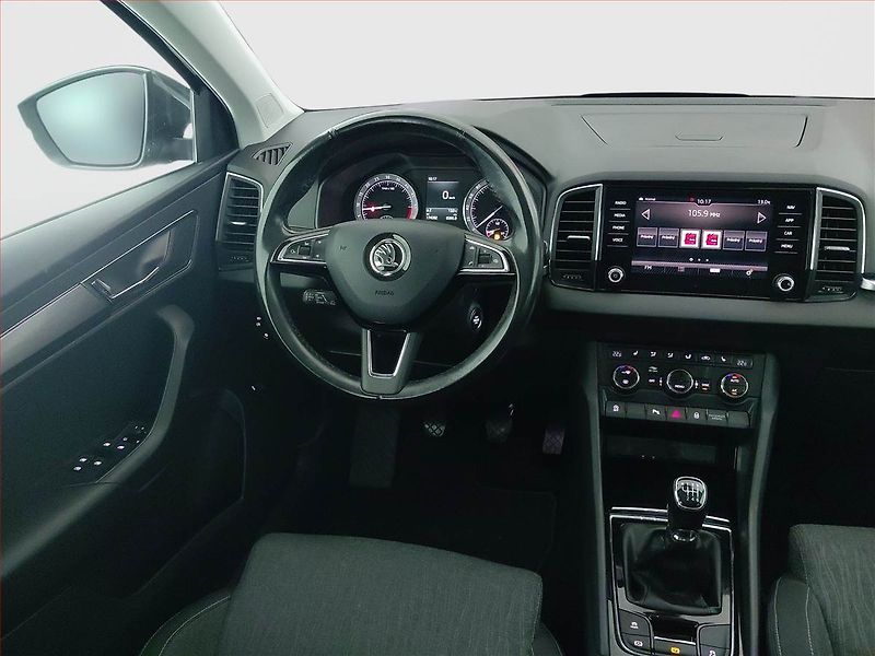 Škoda Karoq (2017) Style 1.6 TDI, Serv.kniha - fotka 7 z 23