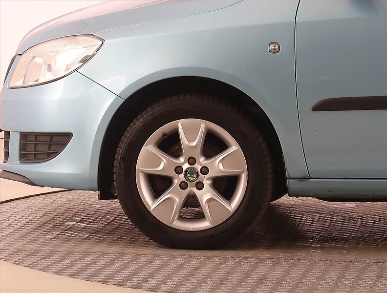 Škoda Roomster (2012) 1.2 TSI, Serv.kniha - fotka 14 z 19