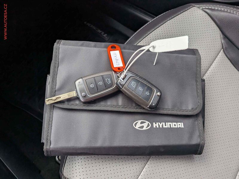 Hyundai Tucson (2022) 1.6 CRDi, ČR, AT, LED, navi - fotka 16 z 16