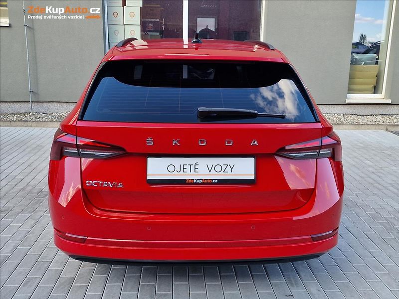 Škoda Octavia 2.0TDI DSG Ambition,ČR,1.Maj. - fotka 9 z 50