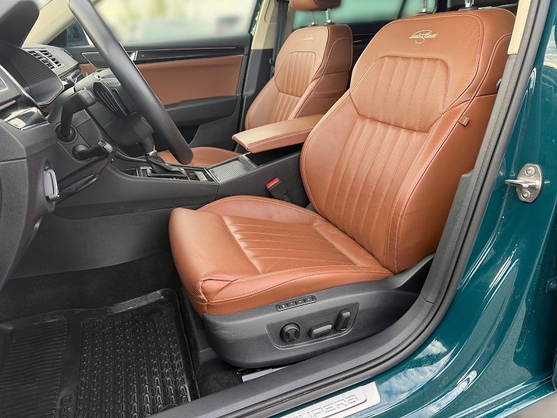 Škoda Superb (2023) L&K 2.0TDI 110kW DSG DPH CZ - fotka 7 z 11