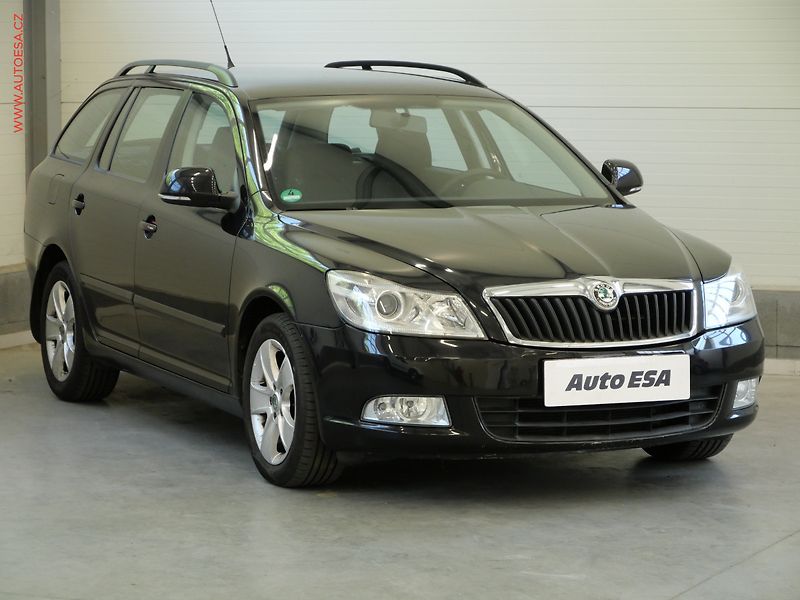 Škoda Octavia (2010) 1.6 TDi, Ambiente - fotografie inzerátu