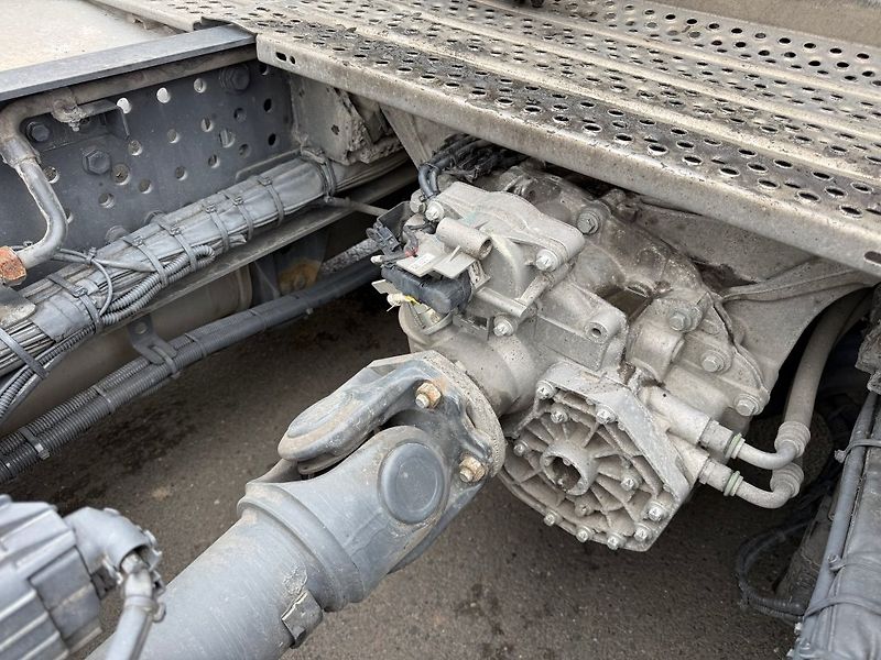 Mercedes-Benz 1845 Actros EURO 6 MEGA/lowdec - fotka 13 z 18