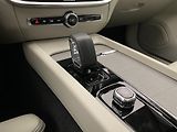 Volvo S60 B5 AWD DARK ULTIMATE REZERVACE - náhled 25