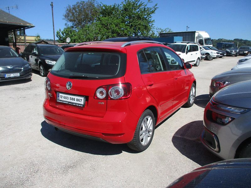 Volkswagen Golf Plus (2009) 1,6 TDi - fotka 3 z 12
