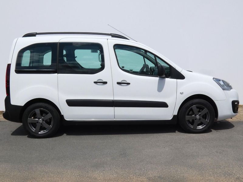 Citroën Berlingo 1,6 HDi - fotka 3 z 29