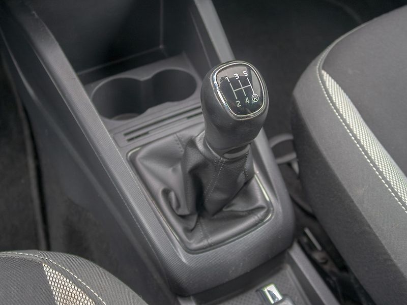 Škoda Fabia (2016) 11/16 1.0i 55KW – TEMPOMAT - fotka 24 z 44