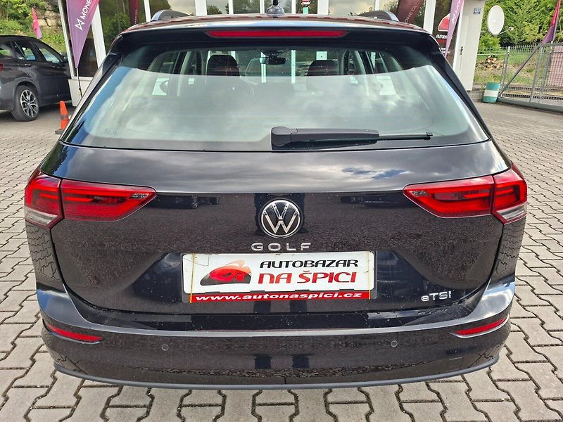 Volkswagen Golf (2021) 1.0eTSI 81kW DSG -VÝBAVA-LED - fotka 7 z 40
