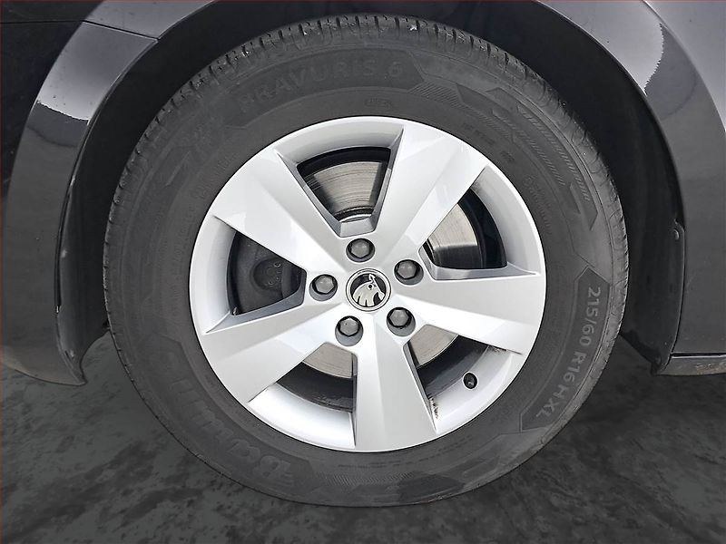 Škoda Superb (2021) 2.0 TDI, Automat, ČR,1.maj - fotka 15 z 24