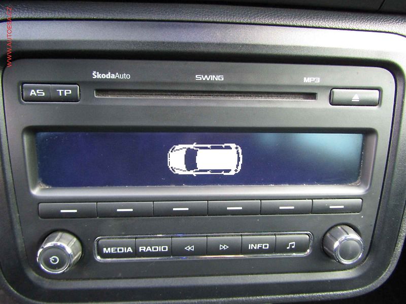 Škoda Roomster (2010) 1.2TSi, 1.maj, Style - fotka 13 z 16