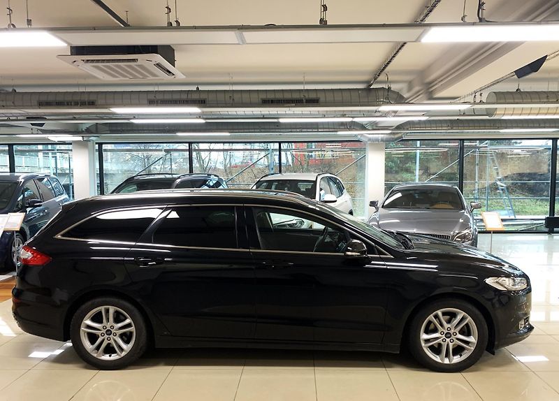 Ford Mondeo 2.0 TDCi, Titanium, AWD, AUT. - fotka 7 z 25
