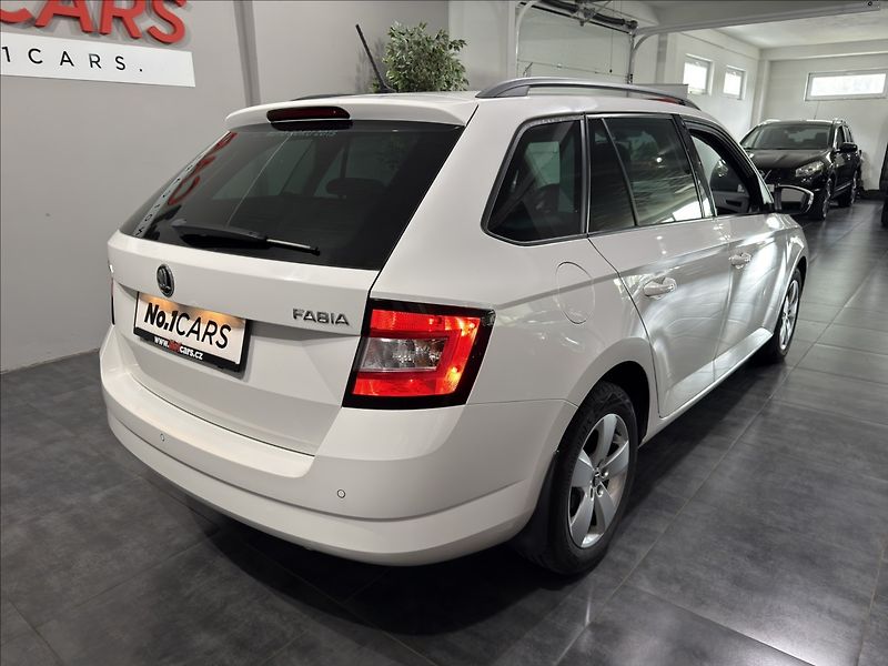 Škoda Fabia 1,2   TSI SPORT VÝHŘEV SEDADEL - fotka 5 z 28