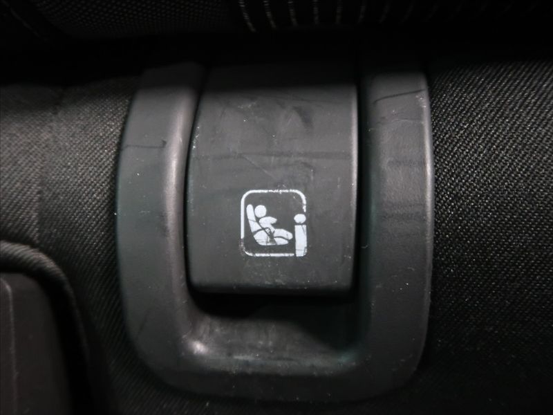 Škoda Octavia 2,0 TDI DSG 1.majitel CZ - fotka 32 z 34
