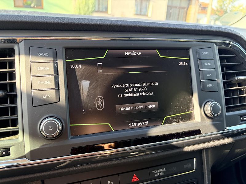 Seat Ateca 1.4TSI 110KW TAŽNÉ 360 KAMERY - fotka 32 z 53