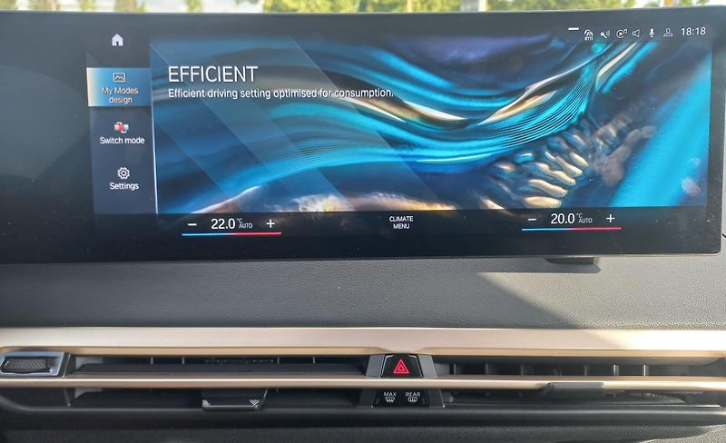 BMW iX (2021) 40 - fotka 18 z 23