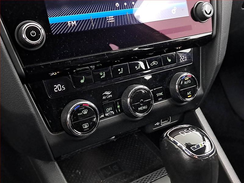 Škoda Octavia (2017) RS 230 2.0 TSI, Automat, Navi - fotka 15 z 19