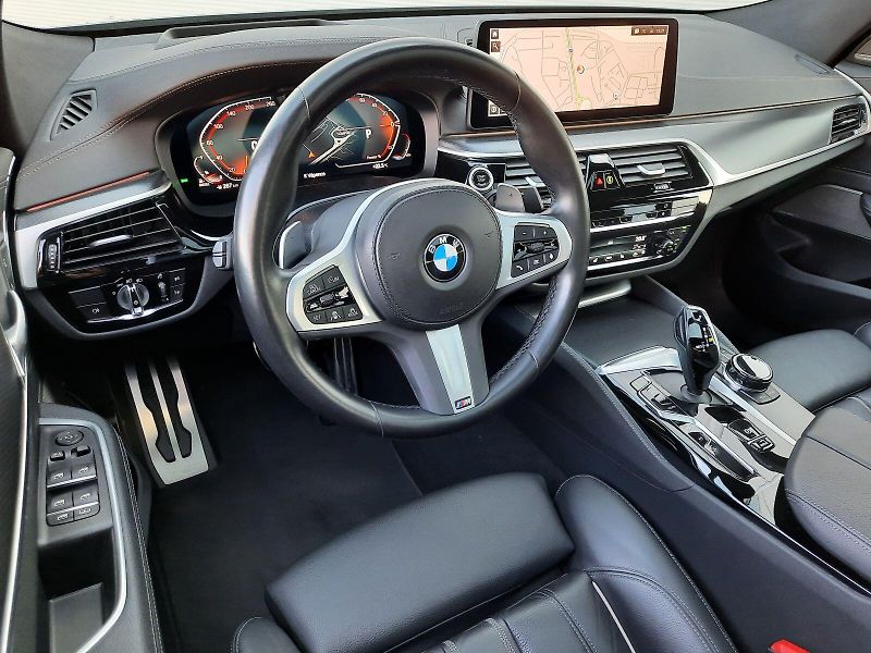 BMW Řada 6 (2023) 630d GT xDrive M Sport - fotka 12 z 16
