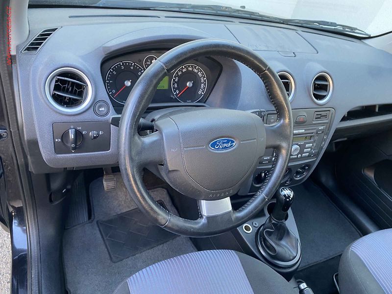 Ford Fusion (2009) 1.4i, 1.maj,ČR, Klima - fotka 12 z 17