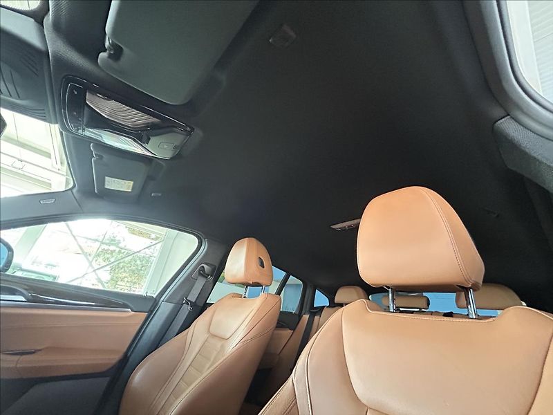 BMW X4 2,0   xDrive,ČR,M-PAKET,SERVIS - fotka 30 z 38