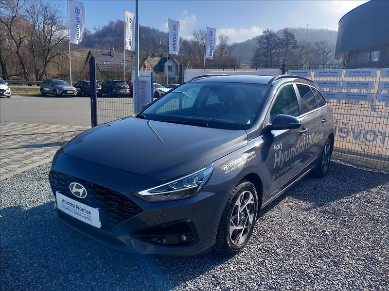 Hyundai i30 1,0 T-GDI SMART DCT - fotka 3 z 19