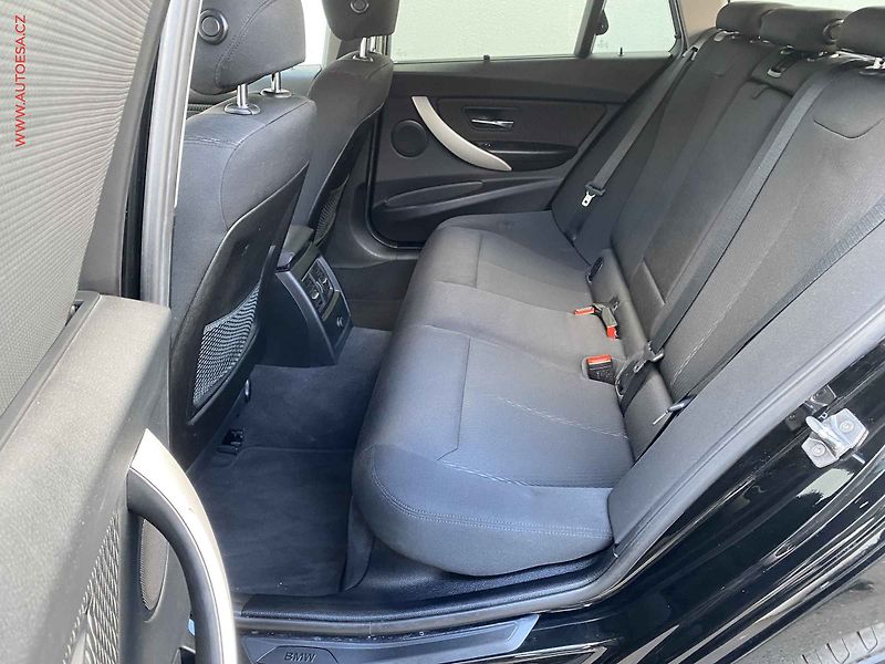BMW Řada 3 (2016) 2.0D 320d, AT, LED, navi, - fotka 10 z 18
