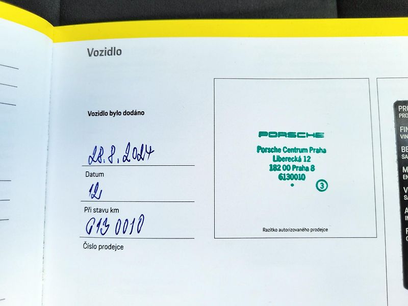 Porsche Taycan GTS 440kW 4S Electric - NOVÉ - fotka 46 z 48