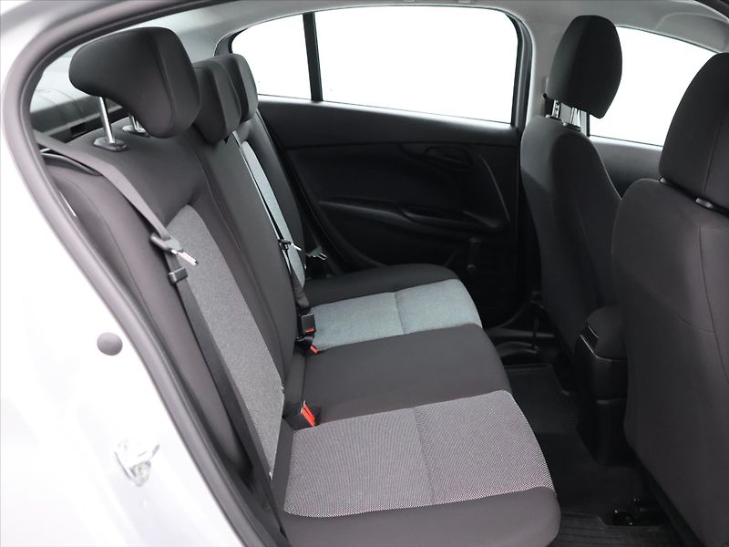 Fiat Tipo 1,4 i 70kW CZ Klimatizace 1Maj - fotka 13 z 29