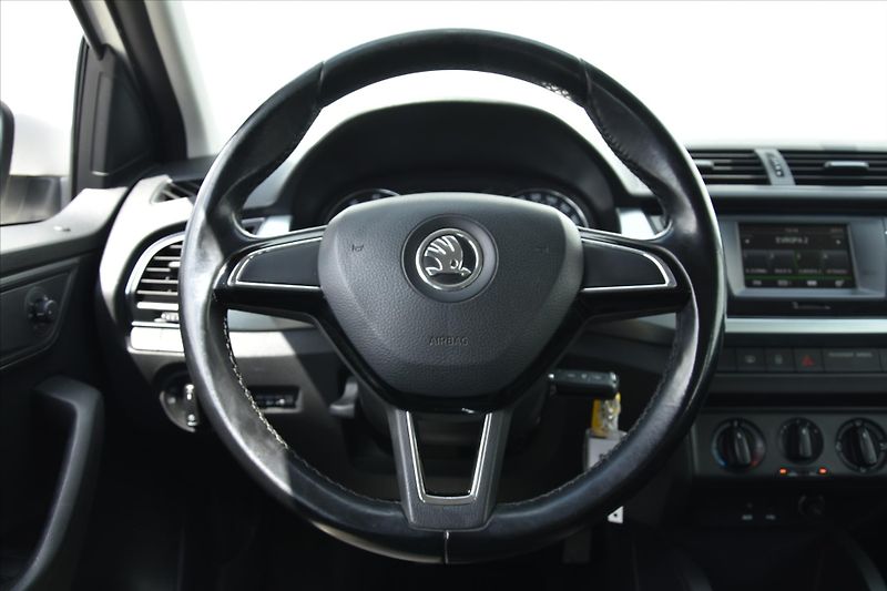 Škoda Fabia 1.2 TSI 66kW 1.MAJITEL DPH ČR - fotka 13 z 20