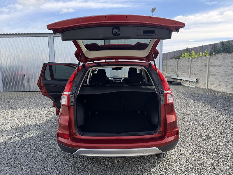 Honda CR-V 1.6CT-Di 4x4 160PS ČR 145TKM!! - fotka 109 z 159
