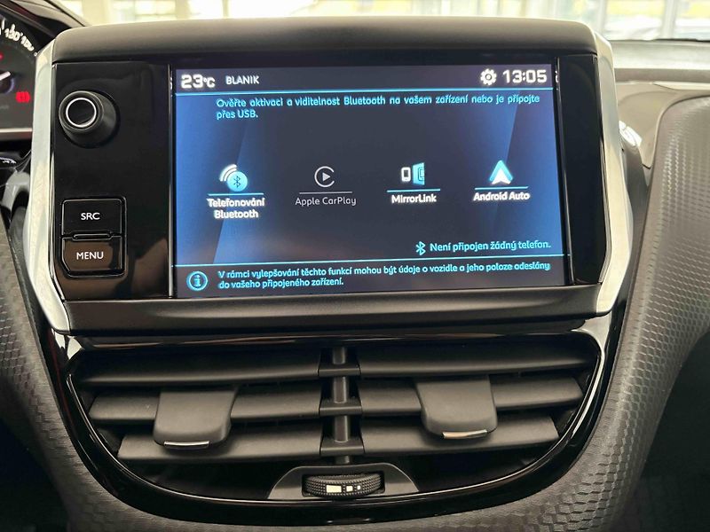Peugeot 2008 (2018) Allure 1.2 PureTech 130 MAN6 - fotka 10 z 20