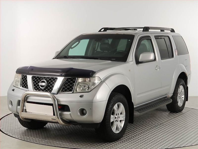 Nissan Pathfinder (2006) 2.5 dCi , 4X4, Automat - fotka 2 z 21