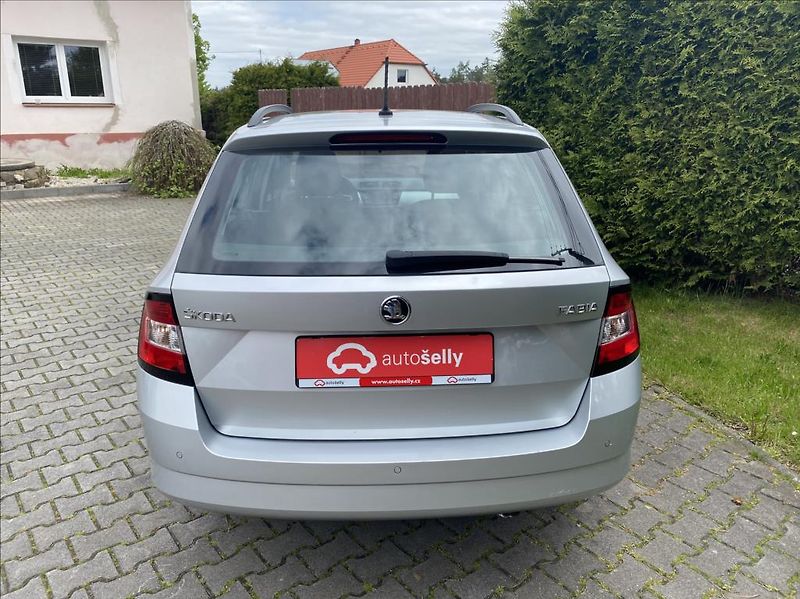 Škoda Fabia 1,4 TDI Ambition - fotka 4 z 39