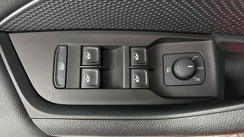 Škoda Octavia 1.5 TSI Ambition - fotka 21 z 24
