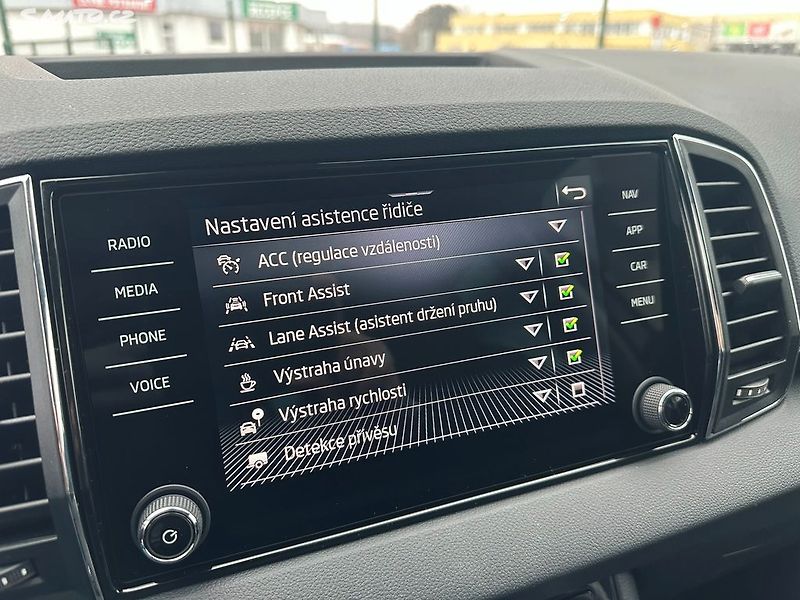 Škoda Karoq (2026) TOP SELECTION 4x4 DSG - fotka 11 z 14