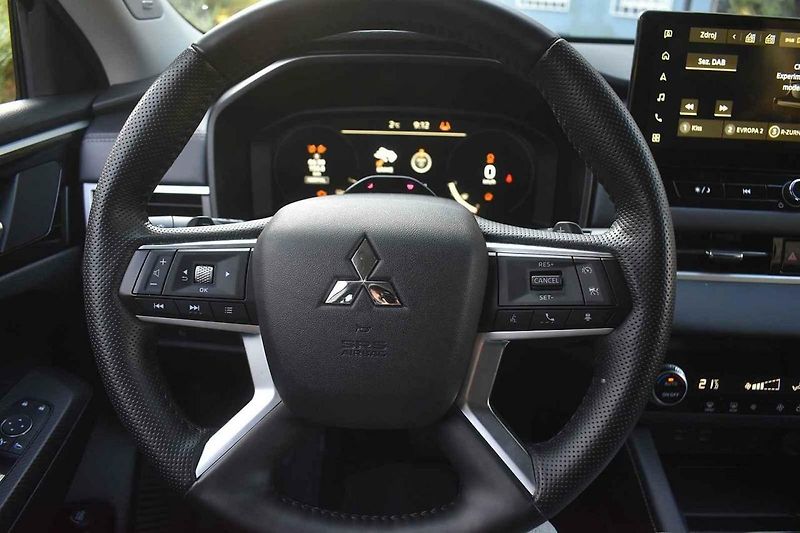 Mitsubishi Outlander je vskutku univerzální rodinný vůz.