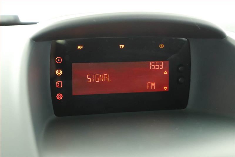 Ford Fiesta (2009) 1.25, jezdí skvěle - fotka 9 z 15