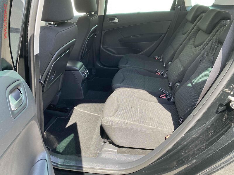 Peugeot 308 (2012) 1.6 VTi, Premium, +kola - fotka 10 z 18
