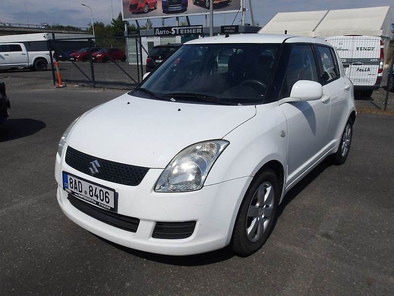 Suzuki Swift 1,3i  ČR 2xKLÍČE,KLIMA ! - fotka 1 z 27