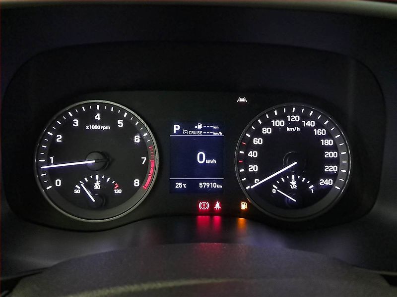 Hyundai Tucson (2020) 1.6 T-GDI, Automat, Serv.kniha - fotka 11 z 17