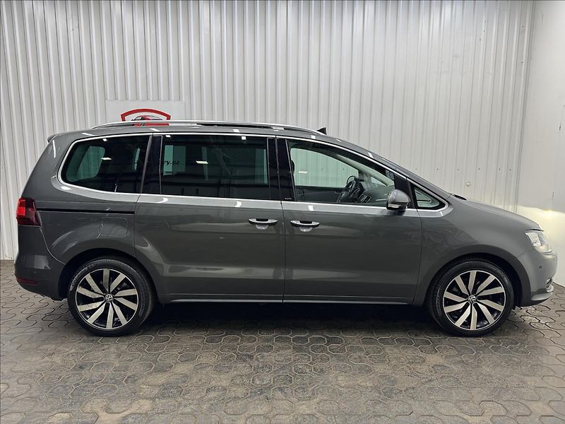 Volkswagen Sharan 2.0TSI 162KW DSG ACC DCC 2XALU - fotka 10 z 50