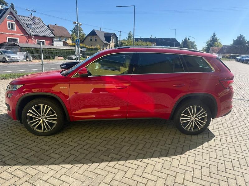 Škoda Kodiaq (2019) 2,0 TDi DSG4x4 Laurin&Klement  - fotka 3 z 53