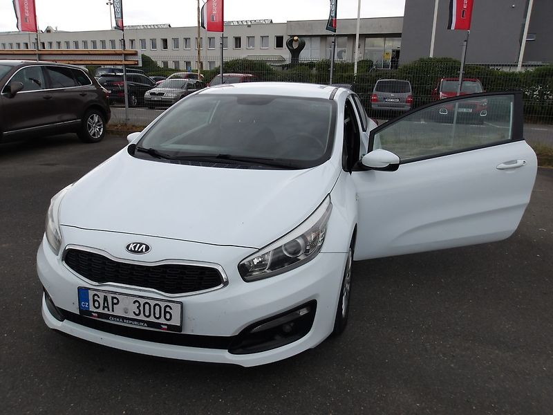 Kia Pro_Ceed 1,4CRDi 2 MÍSTA (PICK-UP) - fotka 25 z 27